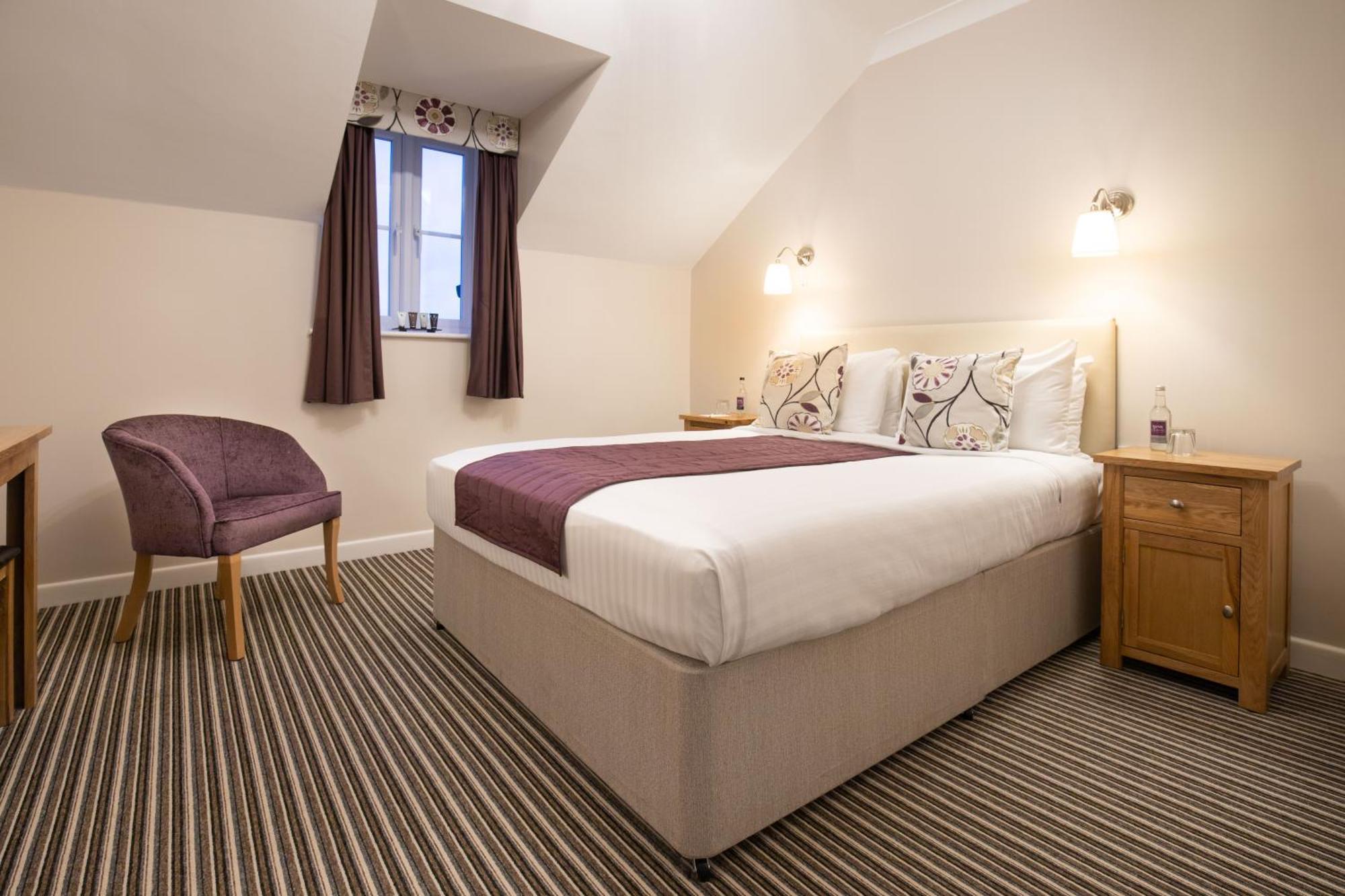 Worcester Bank House Hotel Spa & Golf; BW Premier Collection Bransford Room photo
